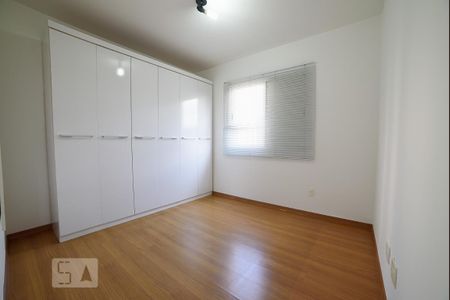 Apartamento à venda com 106m², 3 quartos e 2 vagasQuarto 2