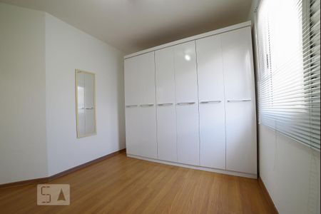 Apartamento à venda com 106m², 3 quartos e 2 vagasQuarto 2