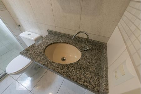 Banheiro de apartamento para alugar com 1 quarto, 35m² em Capoeiras, Florianópolis
