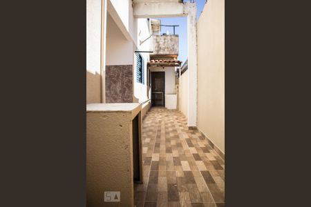 Casa para alugar com 80m², 2 quartos e 1 vaga Casa para alugar com 80m², 2 quartos e 1 vagaCorredor