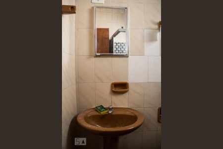 Casa para alugar com 80m², 2 quartos e 1 vaga Casa para alugar com 80m², 2 quartos e 1 vagaBanheiro