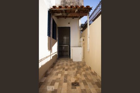 Casa para alugar com 80m², 2 quartos e 1 vaga Casa para alugar com 80m², 2 quartos e 1 vagaCorredor