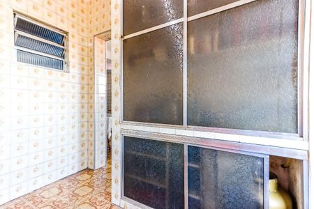 Casa à venda com 188m², 7 quartos e 2 vagas Casa à venda com 188m², 7 quartos e 2 vagasÁrea de Serviço