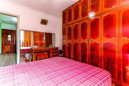 Casa à venda com 188m², 7 quartos e 2 vagas Casa à venda com 188m², 7 quartos e 2 vagasQuarto 1