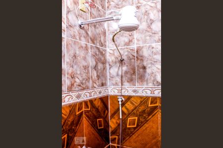 Casa à venda com 188m², 7 quartos e 2 vagas Casa à venda com 188m², 7 quartos e 2 vagasBanheiro