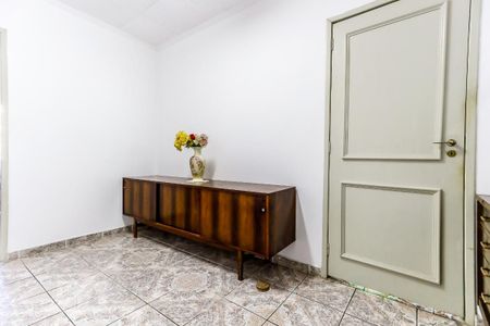 Casa à venda com 188m², 7 quartos e 2 vagas Casa à venda com 188m², 7 quartos e 2 vagasQuarto 2