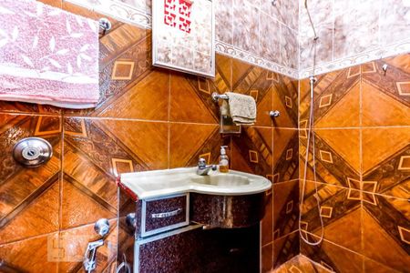 Casa à venda com 188m², 7 quartos e 2 vagas Casa à venda com 188m², 7 quartos e 2 vagasBanheiro