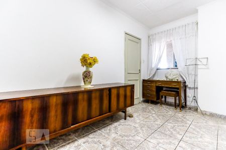 Casa à venda com 188m², 7 quartos e 2 vagas Casa à venda com 188m², 7 quartos e 2 vagasQuarto 2