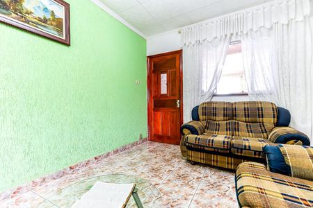 Casa à venda com 188m², 7 quartos e 2 vagas Casa à venda com 188m², 7 quartos e 2 vagasSala