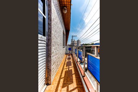 Casa à venda com 188m², 7 quartos e 2 vagas Casa à venda com 188m², 7 quartos e 2 vagasSacada Quarto 1