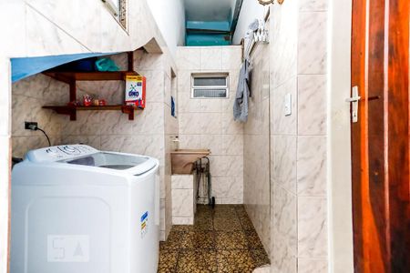 Casa à venda com 188m², 7 quartos e 2 vagas Casa à venda com 188m², 7 quartos e 2 vagasEntrada Casa 2