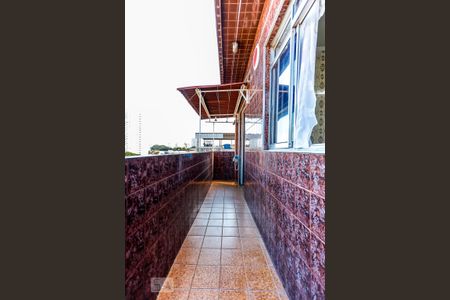 Casa à venda com 188m², 7 quartos e 2 vagas Casa à venda com 188m², 7 quartos e 2 vagasSacada Fundos