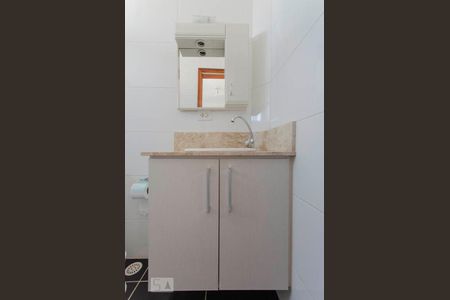 Casa de condomínio à venda com 79m², 2 quartos e 2 vagasBanheiro Suíte 1