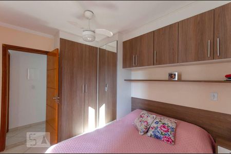 Casa de condomínio à venda com 79m², 2 quartos e 2 vagasSuíte 2