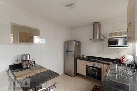 Casa de condomínio à venda com 79m², 2 quartos e 2 vagasCozinha