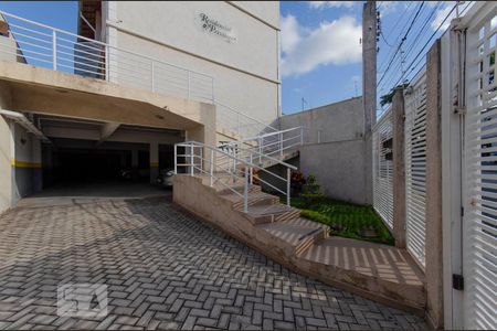 Casa de condomínio à venda com 79m², 2 quartos e 2 vagasEntrada