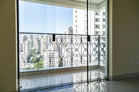 Varanda da Sala de apartamento à venda com 3 quartos, 155m² em Vila Suzana, São Paulo