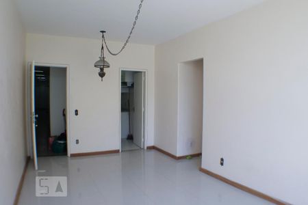 Sala de Apartamento com 3 quartos, 110m² Icaraí