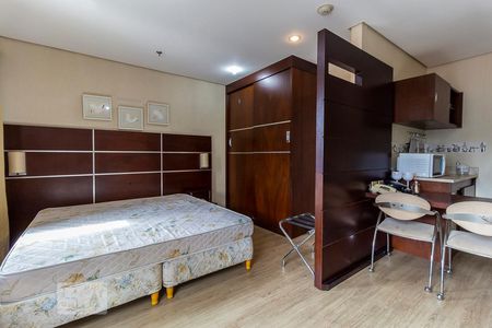 Studio para alugar com 30m², 1 quarto e 1 vaga Studio para alugar com 30m², 1 quarto e 1 vagaStudio