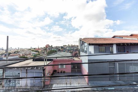 Vista de casa para alugar com 3 quartos, 136m² em Santo Antônio, Osasco