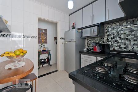 Apartamento à venda com 76m², 2 quartos e 1 vagaCozinha