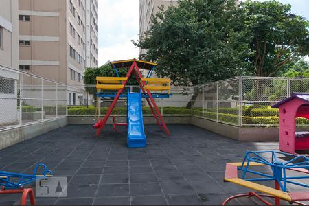 Apartamento à venda com 76m², 2 quartos e 1 vagaÁrea Comum - Playground
