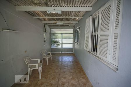 Casa à venda com 168m², 4 quartos e 2 vagas Casa à venda com 168m², 4 quartos e 2 vagasQuintal