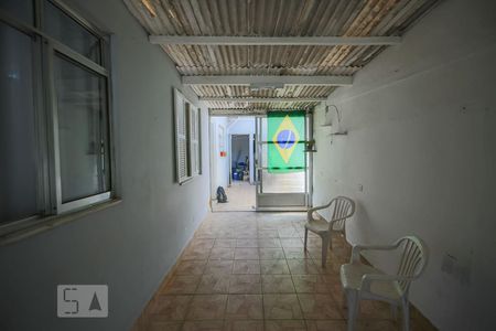 Casa à venda com 168m², 4 quartos e 2 vagas Casa à venda com 168m², 4 quartos e 2 vagasQuintal