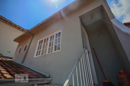 Casa à venda com 168m², 4 quartos e 2 vagas Casa à venda com 168m², 4 quartos e 2 vagasEdicula