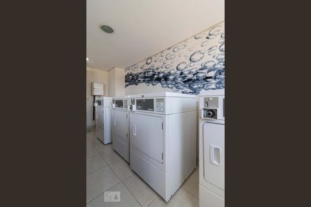 Studio para alugar com 32m², 1 quarto e sem vaga Studio para alugar com 32m², 1 quarto e sem vagaÁrea Comum - Lavanderia
