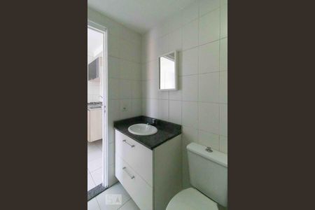 Studio para alugar com 32m², 1 quarto e sem vaga Studio para alugar com 32m², 1 quarto e sem vagaBanheiro