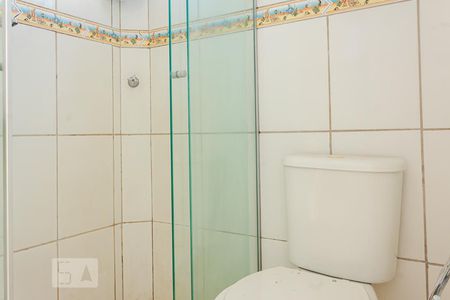 Banheiro de apartamento à venda com 2 quartos, 40m² em Centro, Canoas