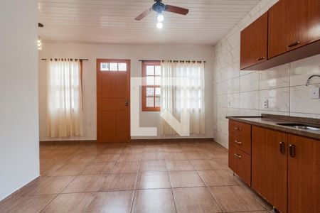 Casa para alugar com 96m², 3 quartos e 1 vaga Casa para alugar com 96m², 3 quartos e 1 vagaCozinha