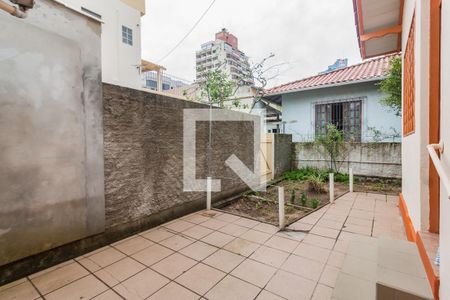 Casa para alugar com 96m², 3 quartos e 1 vaga Casa para alugar com 96m², 3 quartos e 1 vagaQuintal