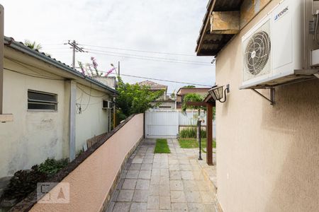 Casa à venda com 550m², 4 quartos e 9 vagasVista