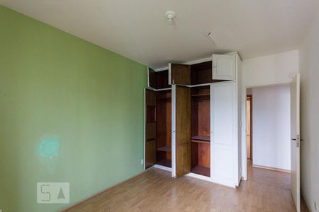 Casa à venda com 550m², 4 quartos e 9 vagasQuarto 2