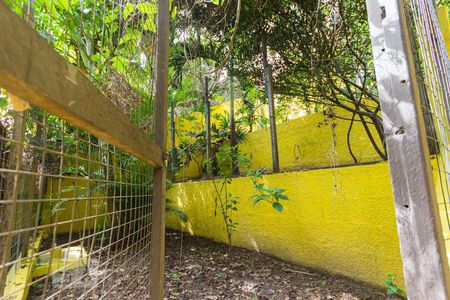 Casa à venda com 550m², 4 quartos e 9 vagasÁrea Externa - Fundos