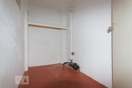 Casa à venda com 550m², 4 quartos e 9 vagasQuarto de Ferramentas - Garagem