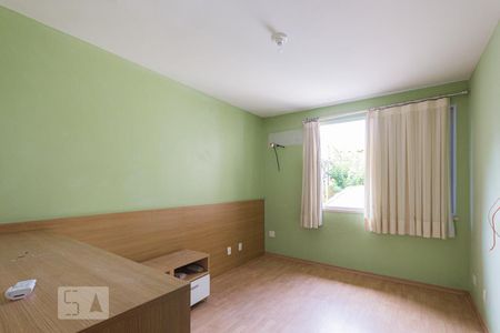 Casa à venda com 550m², 4 quartos e 9 vagasSuíte 1