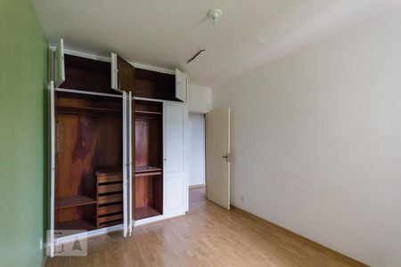 Casa à venda com 550m², 4 quartos e 9 vagasQuarto 2