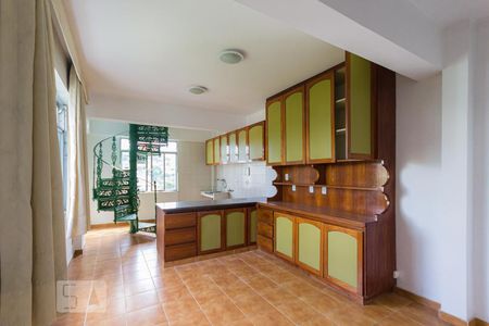 Casa à venda com 550m², 4 quartos e 9 vagasLavanderia 1