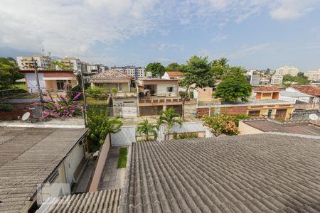 Casa à venda com 550m², 4 quartos e 9 vagasVista