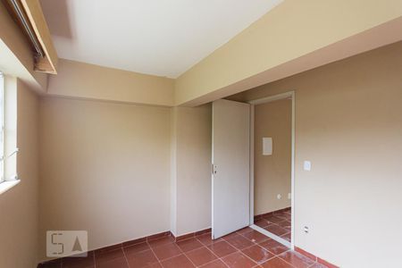 Casa à venda com 550m², 4 quartos e 9 vagasEscritório fundos