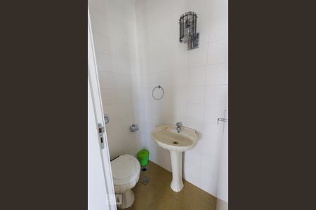 Casa à venda com 550m², 4 quartos e 9 vagasLavabo