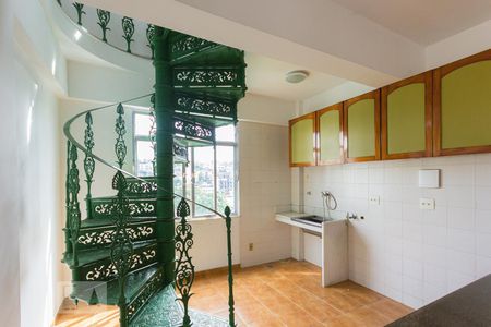 Casa à venda com 550m², 4 quartos e 9 vagasLavanderia 1