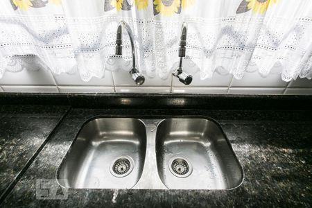 Casa para alugar com 280m², 4 quartos e 2 vagasCozinha - Pia