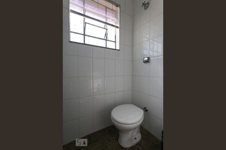 Casa para alugar com 280m², 4 quartos e 2 vagasLavabo