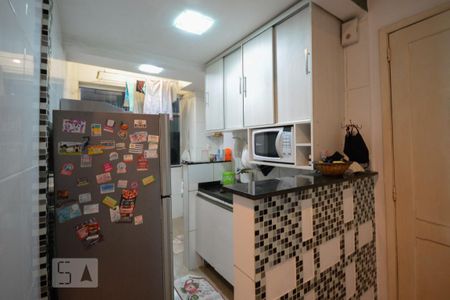 Apartamento à venda com 80m², 2 quartos e sem vagaCozinha e Área de Serviço