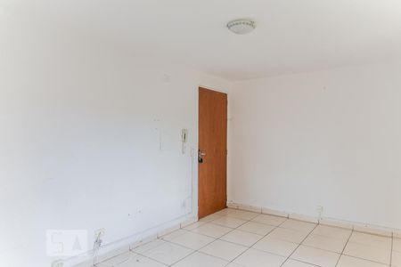 Sala de apartamento para alugar com 2 quartos, 45m² em Jardim Alvorada, Santo André