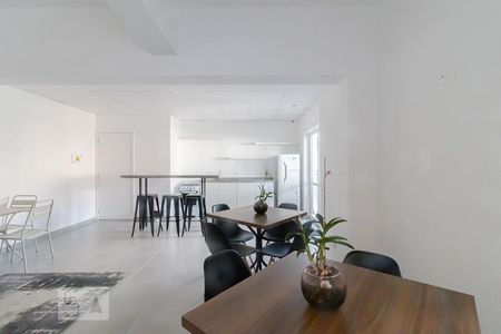 Apartamento para alugar com 30m², 1 quarto e sem vagaÁrea comum - Salão de festas